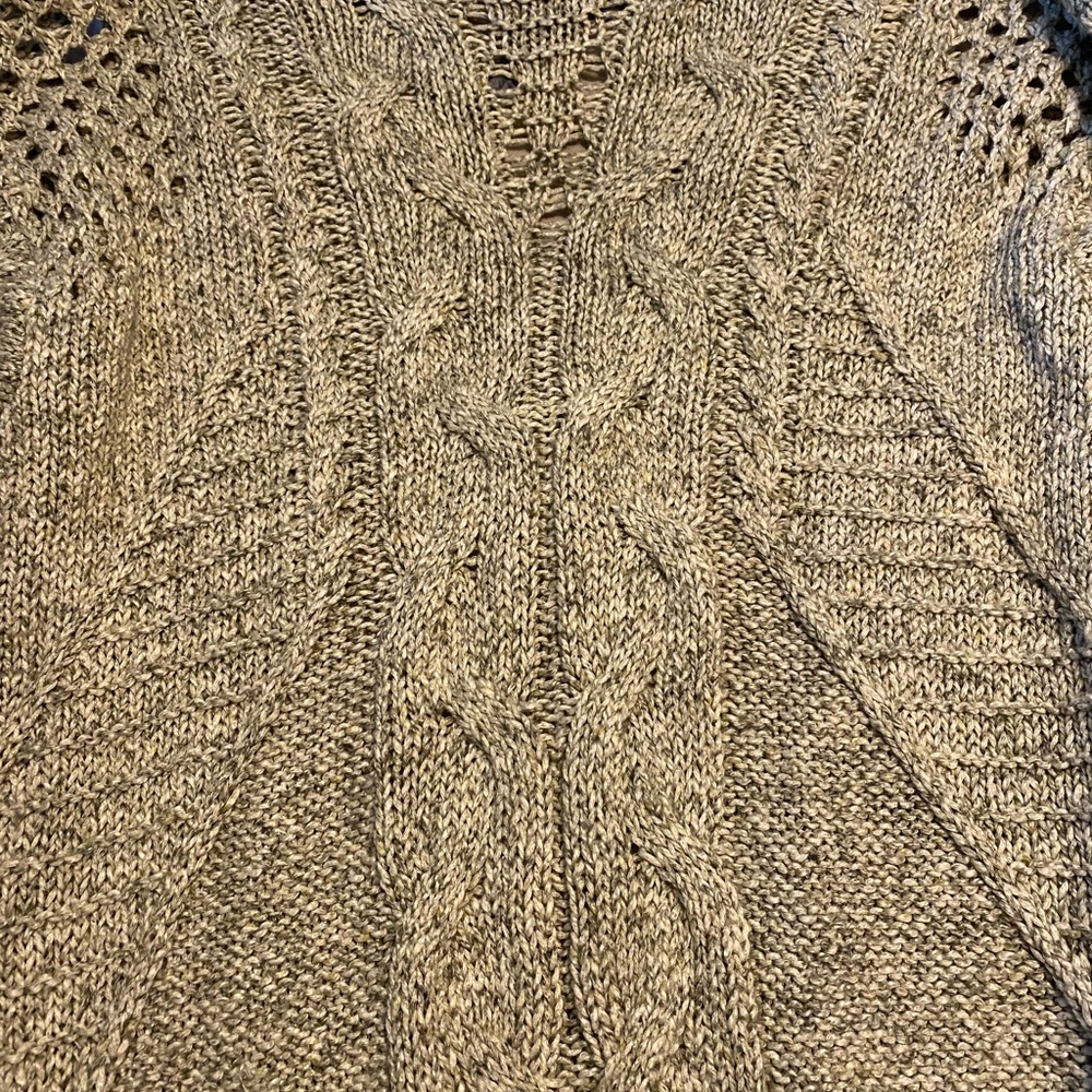 WHBM pull over beige V neck like new